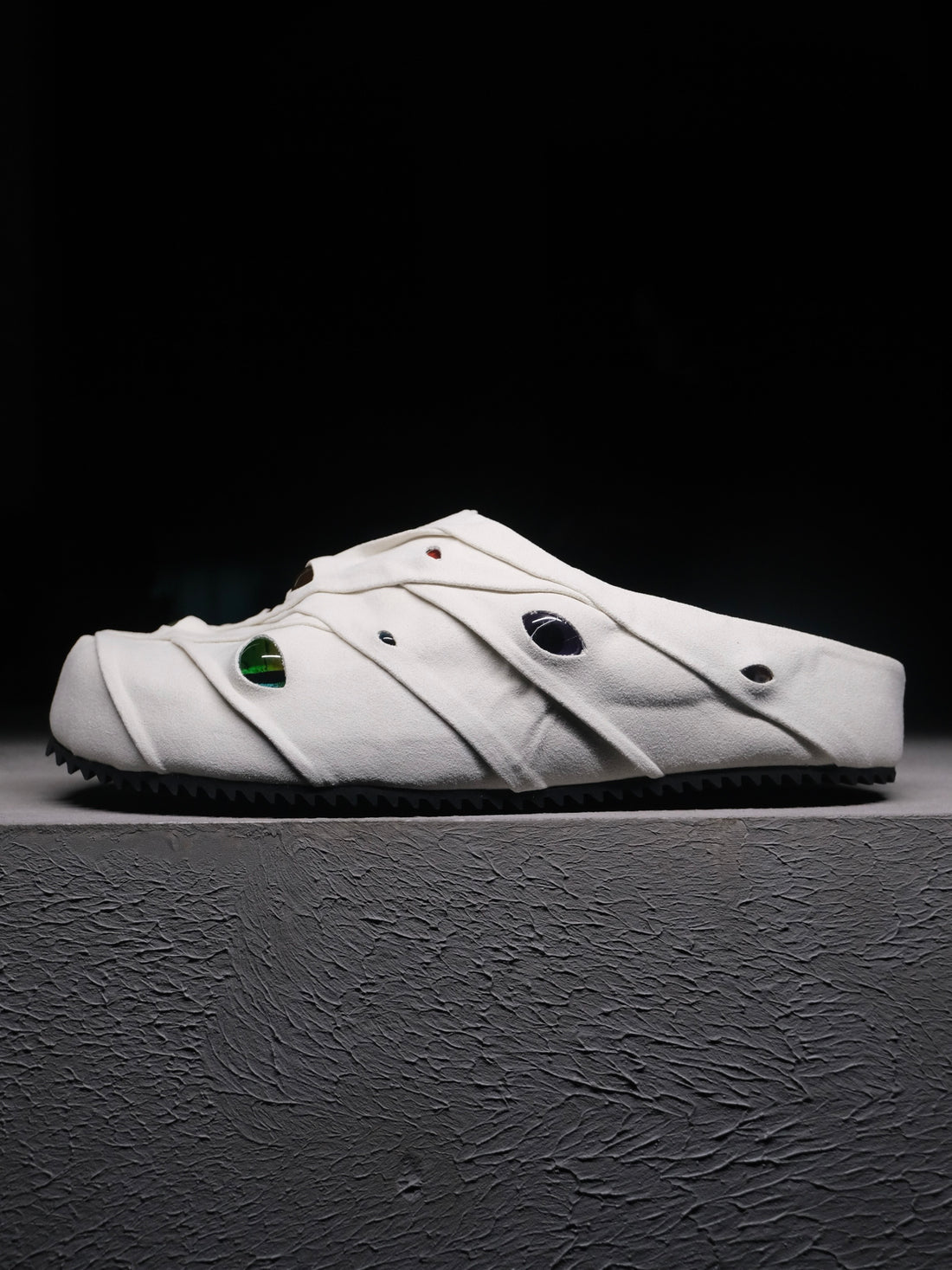 Escnes Worldwide Eyeball Mules “Mummy”