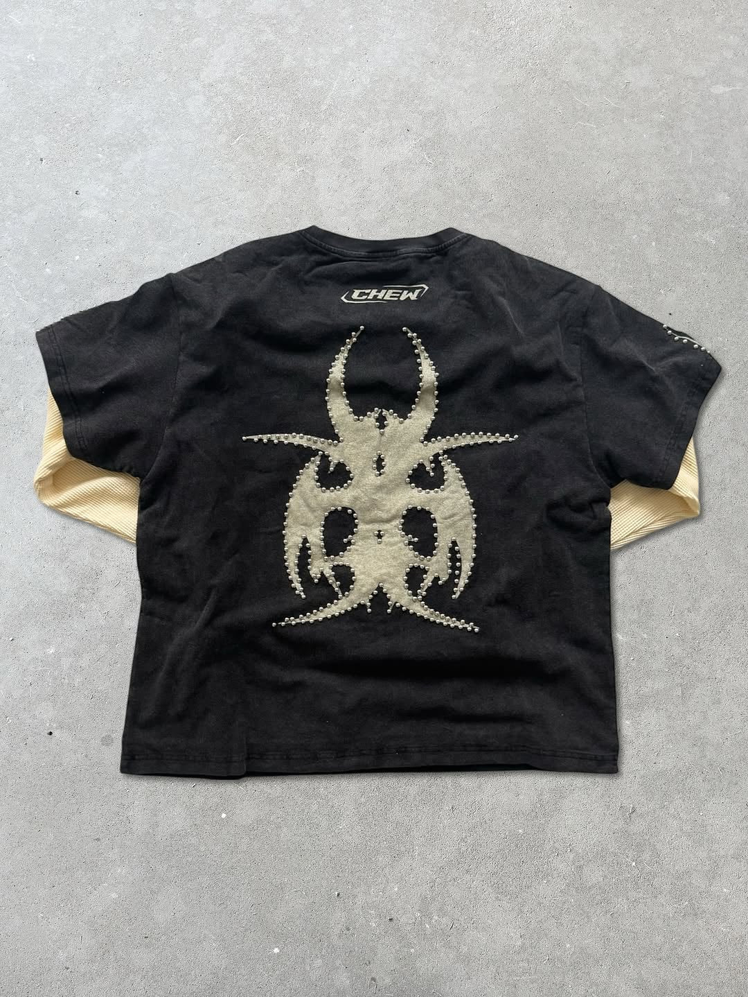 Chew Forever Layered Longsleeve “Studded Roach”