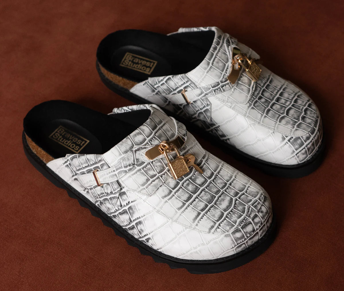 Bravest Studios Bag Clogs “White”