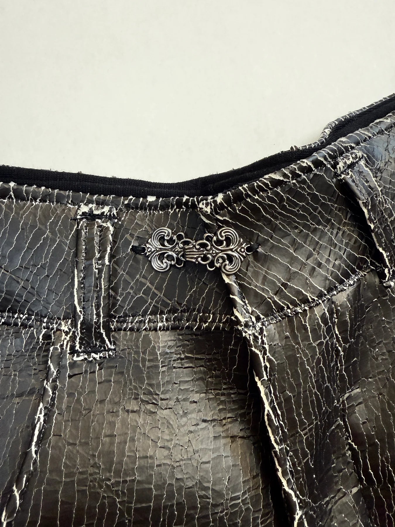 Shorts Leather “Cracked”