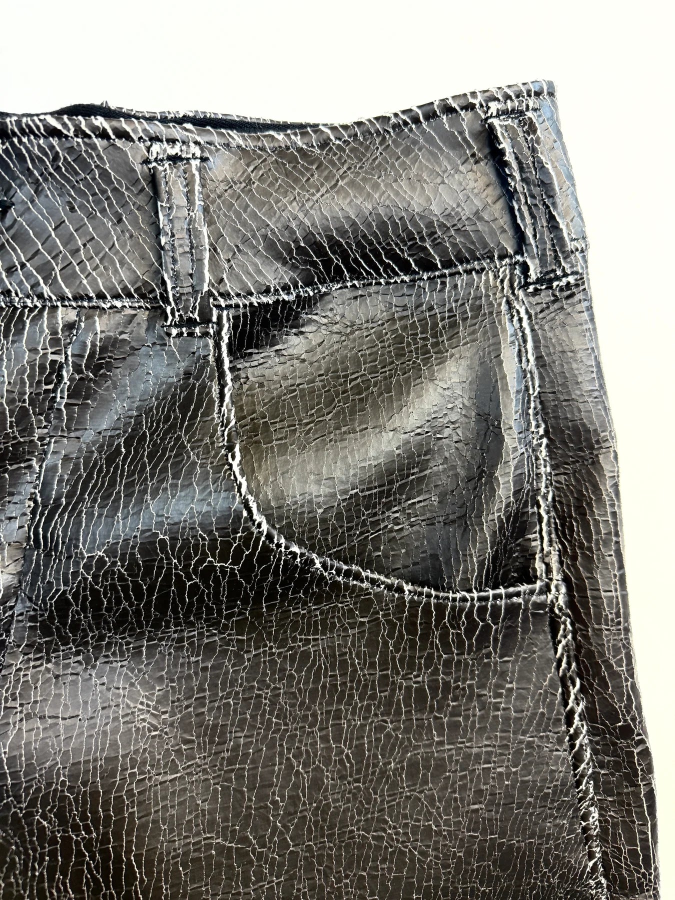 Shorts Leather “Cracked”