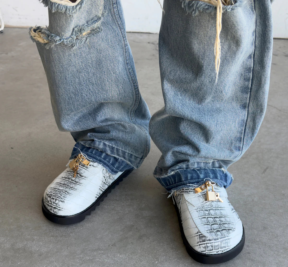 Bravest Studios Bag Clogs “White”