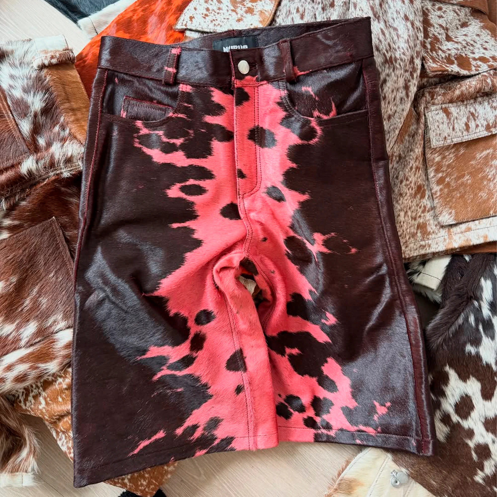 Flared Cowhide Shorts “Pink”
